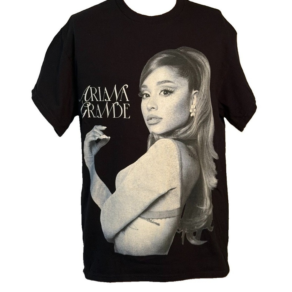 Ariana Grande Shirt Mens Small Black T-Shirt 100% Cotton